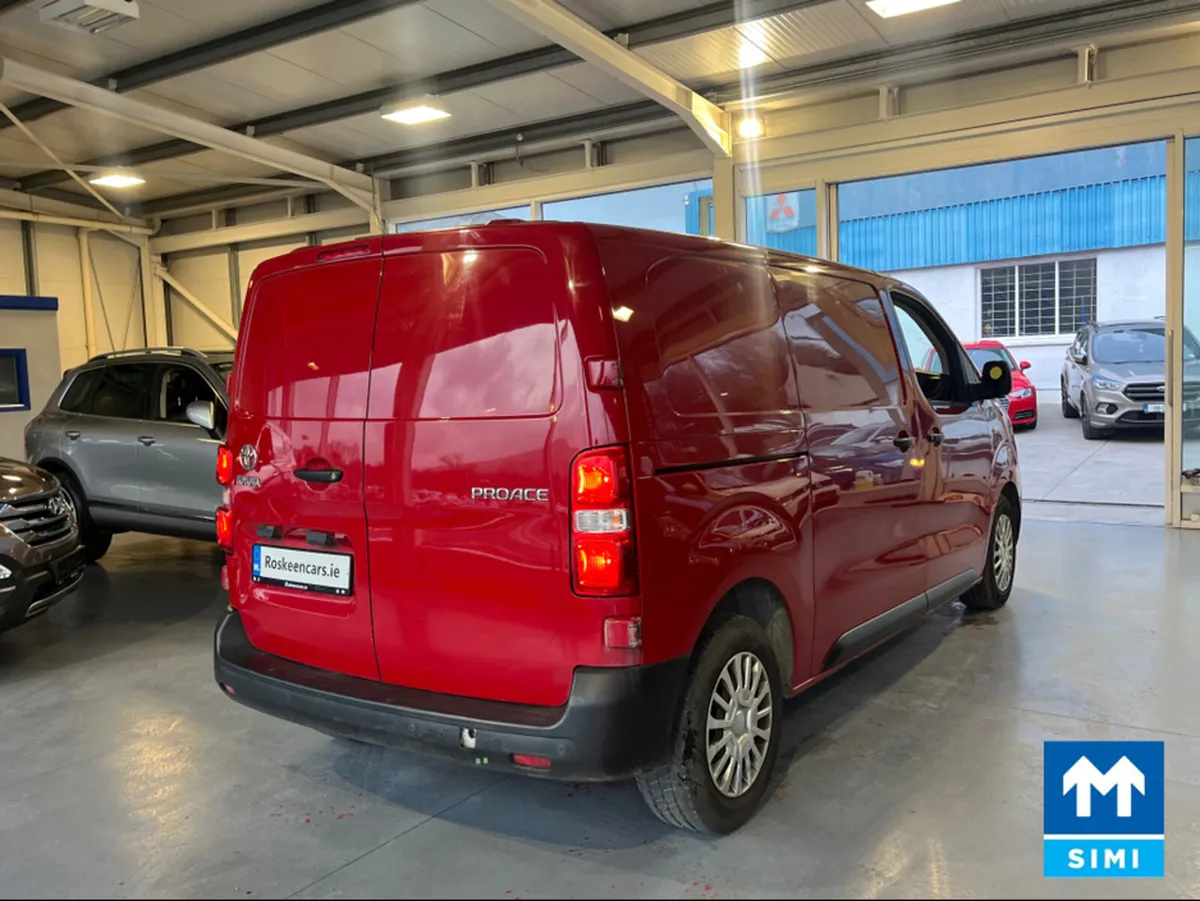 Toyota Proace ICON 2.0 diesel - Image 4