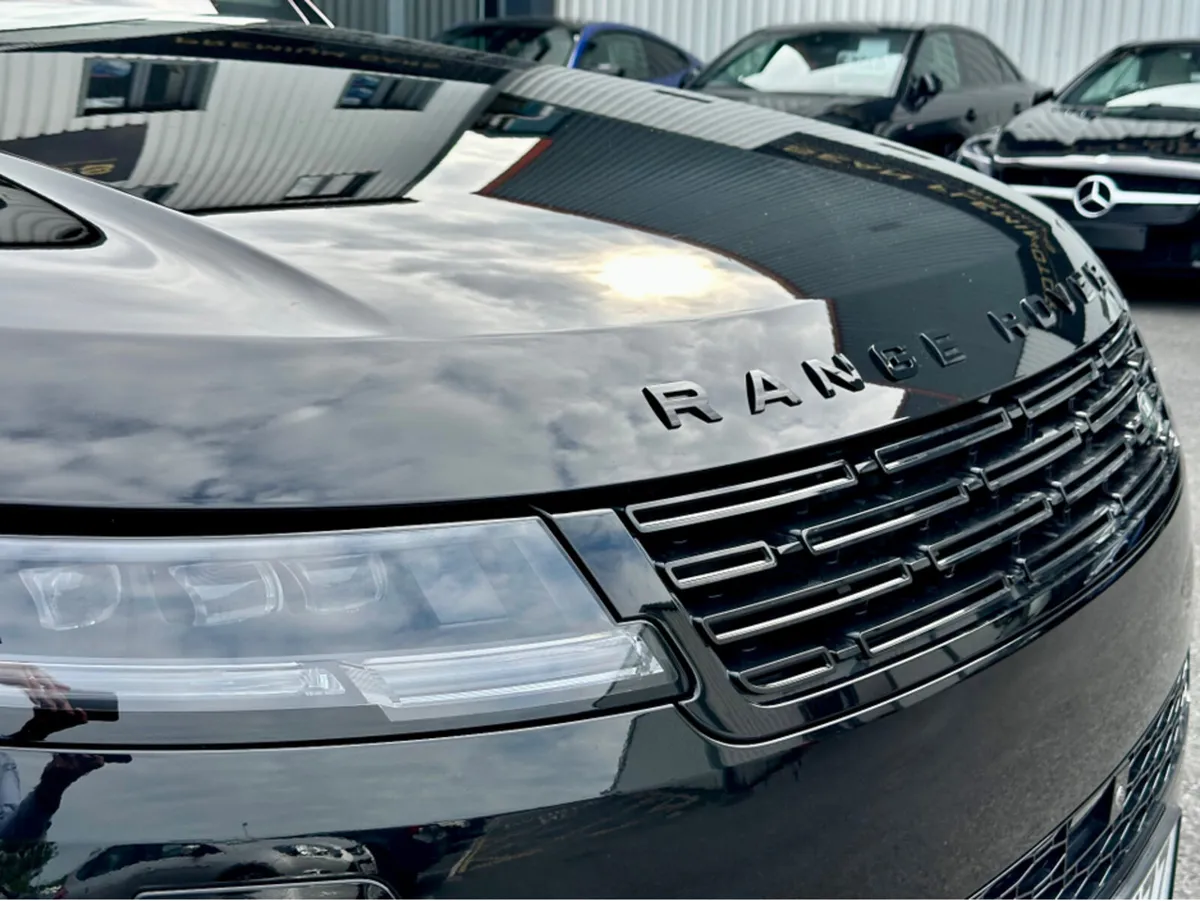 Land Rover Range Rover Sport DYNAMIC SE P460E - Image 4