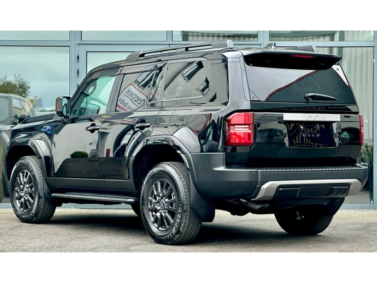 Toyota Land Cruiser 250 Series* 7 Seater* Sunroof - Image 4