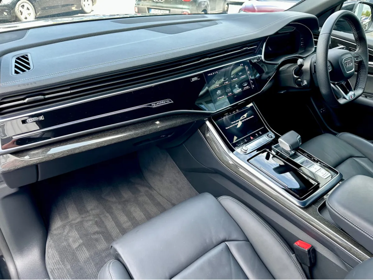 Audi Q8 S LN BLK ED 55TFSI E Q - Image 4