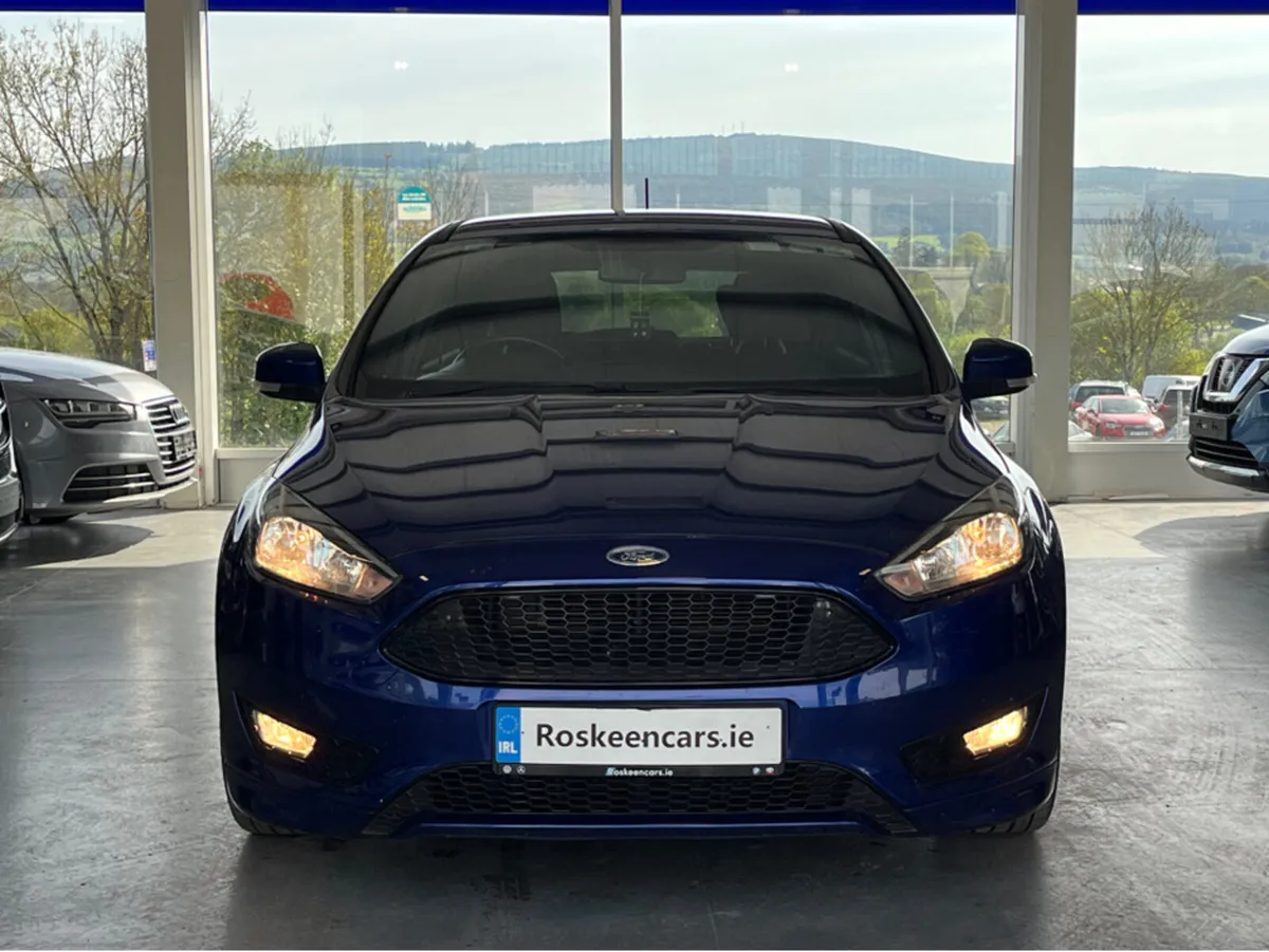 Ford Focus ST-LINE 1.5 TD 120PS 6SPEED 4DR - Image 2