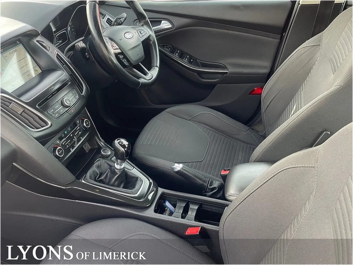 Ford Focus 1.5 Tdci 95ps Titanium - Image 4