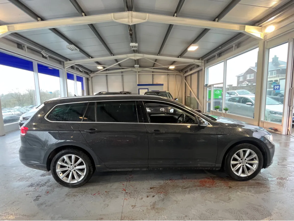 Volkswagen Passat SE BUSINESS TDI BLUEMOTION - Image 4