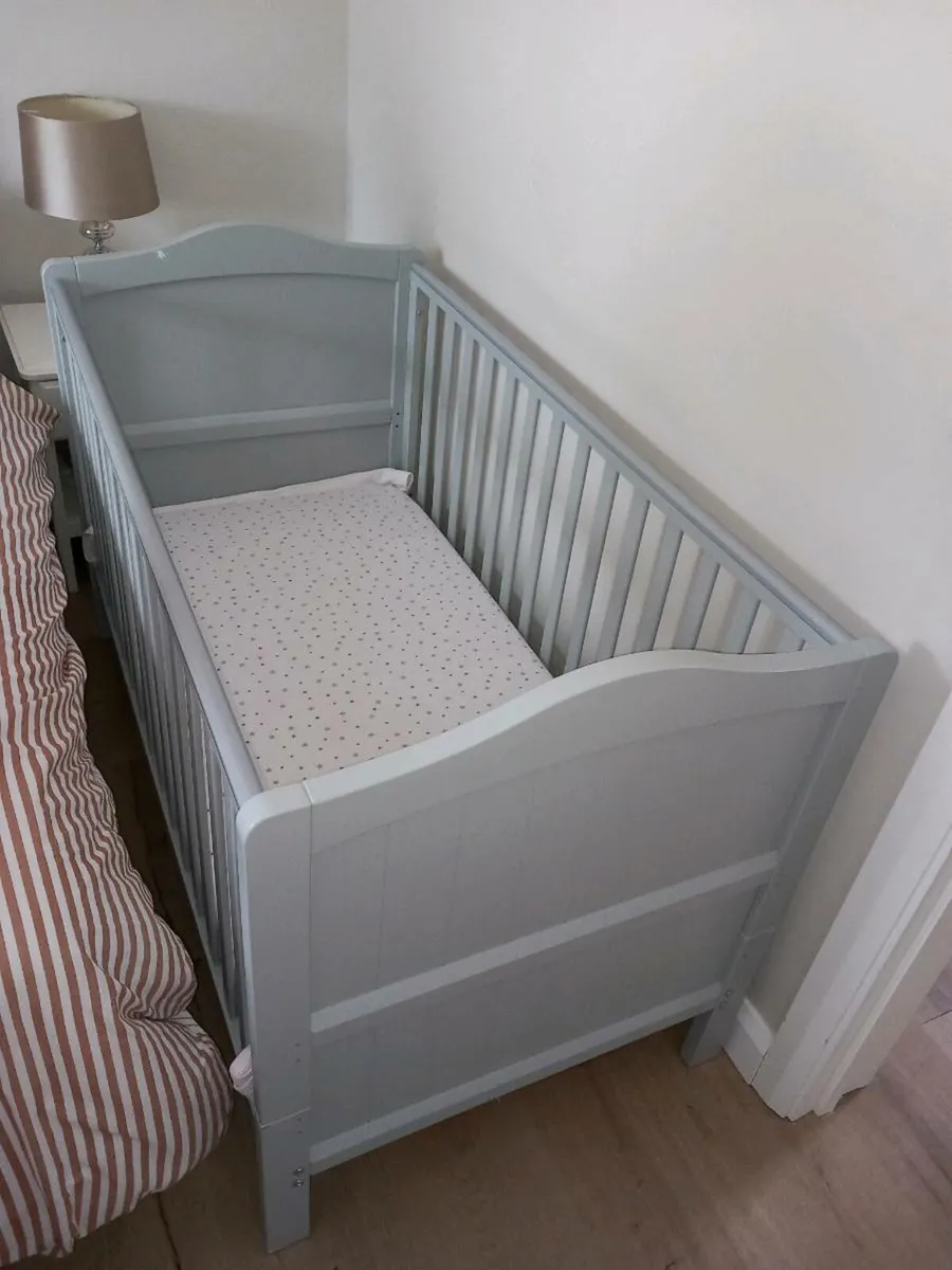 Nested Sorrento Cot Bed - Image 1