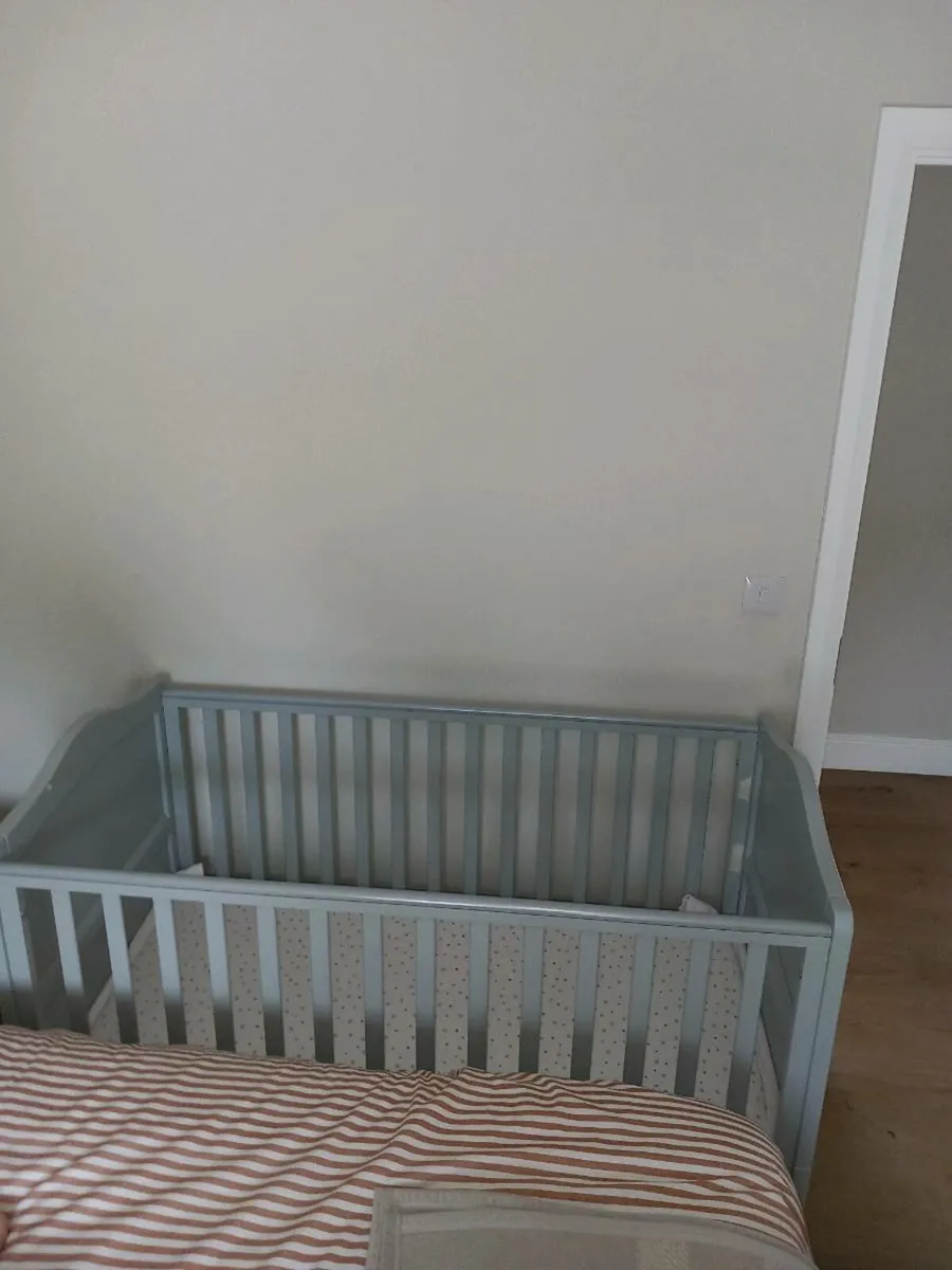 Nested Sorrento Cot Bed - Image 3