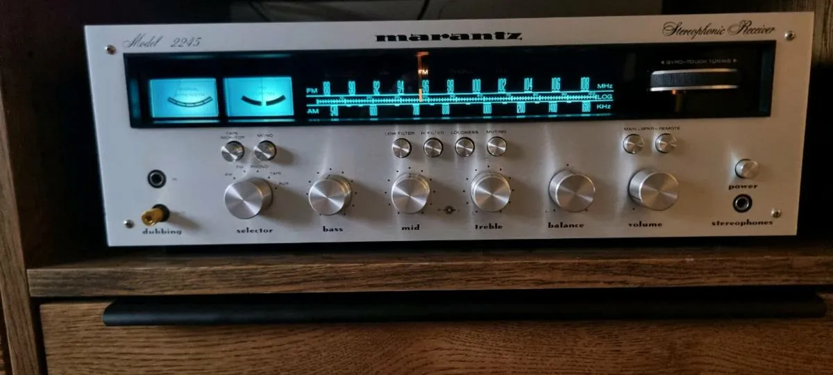 Marantz 2245 - Image 3