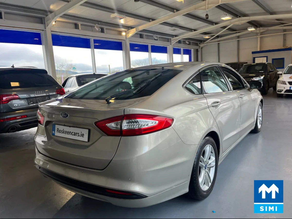 Ford Mondeo ZETEC 1.6 TDCI 115PS 4DR - Image 3