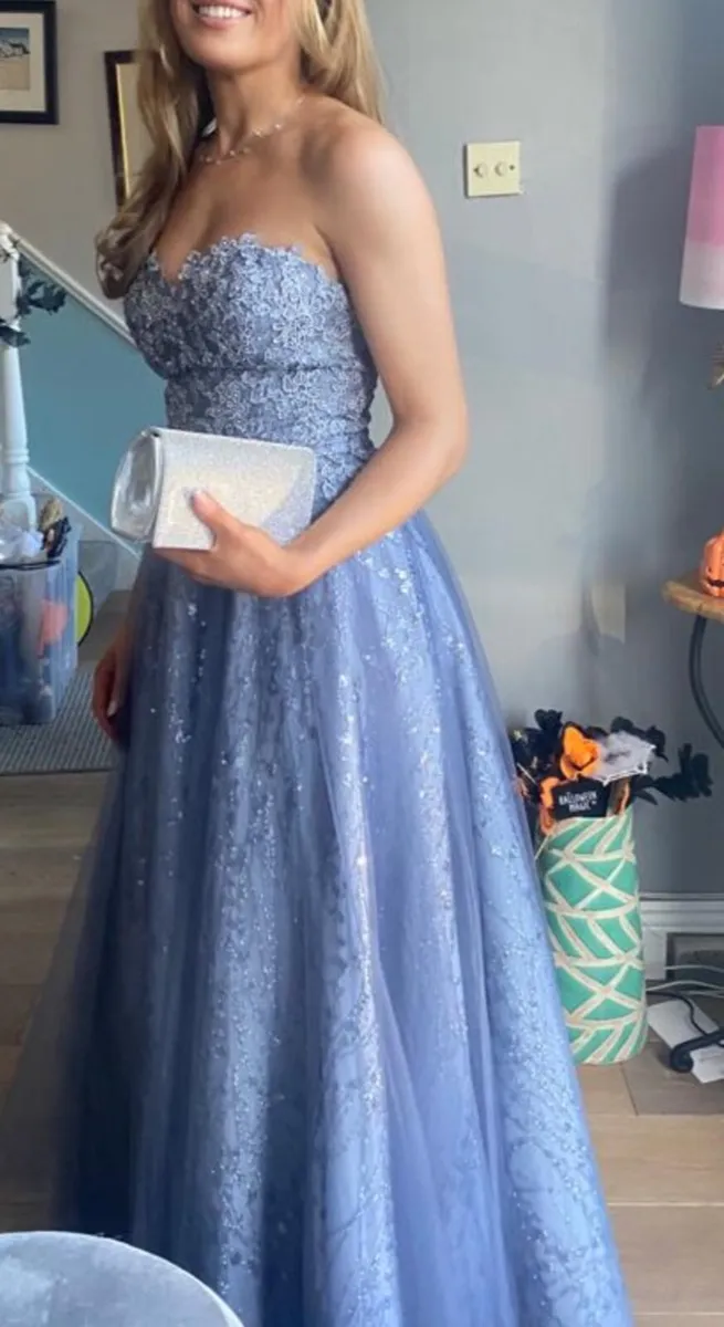 Formal dresses - Image 1