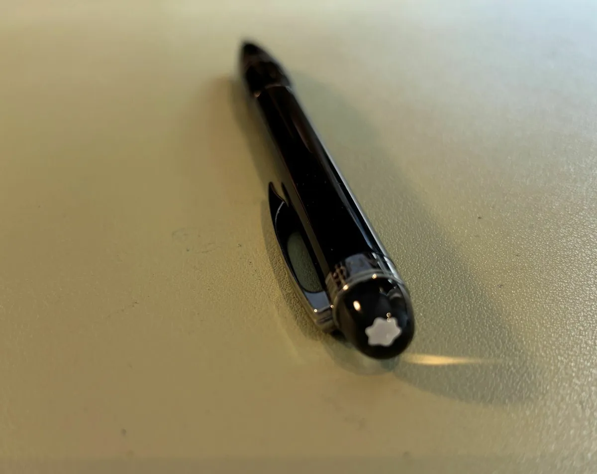 Montblanc Starwalker Ultra Black Resin Ballpoint - Image 4