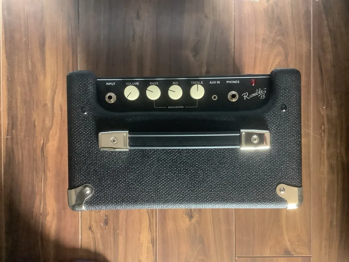 Fender Rumble 15 Bass Amp. - Image 2