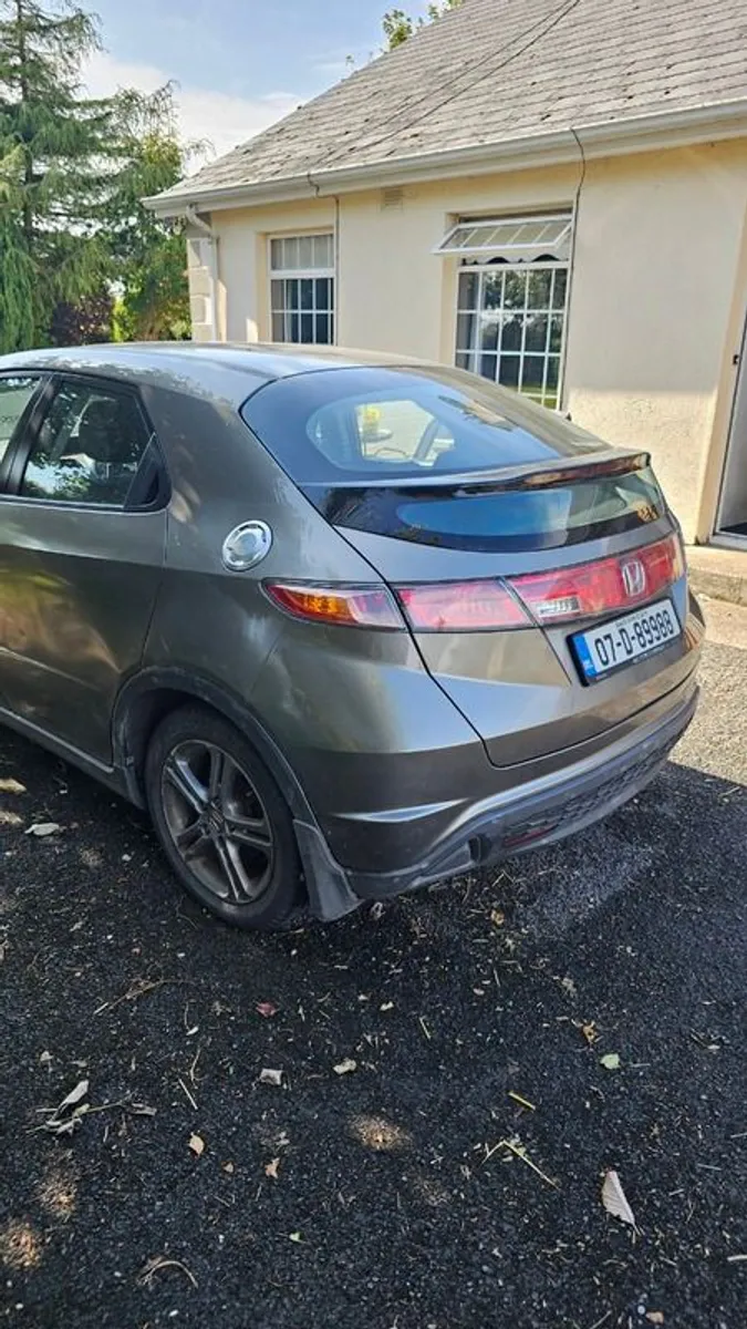 2007 Honda Civic - Image 2