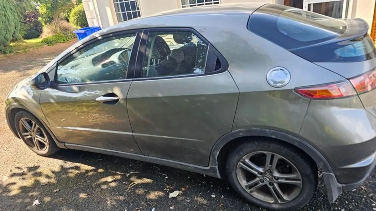 2007 Honda Civic - Image 4