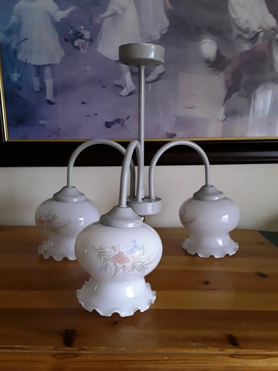 Retro pendant light three glass shades - Image 1