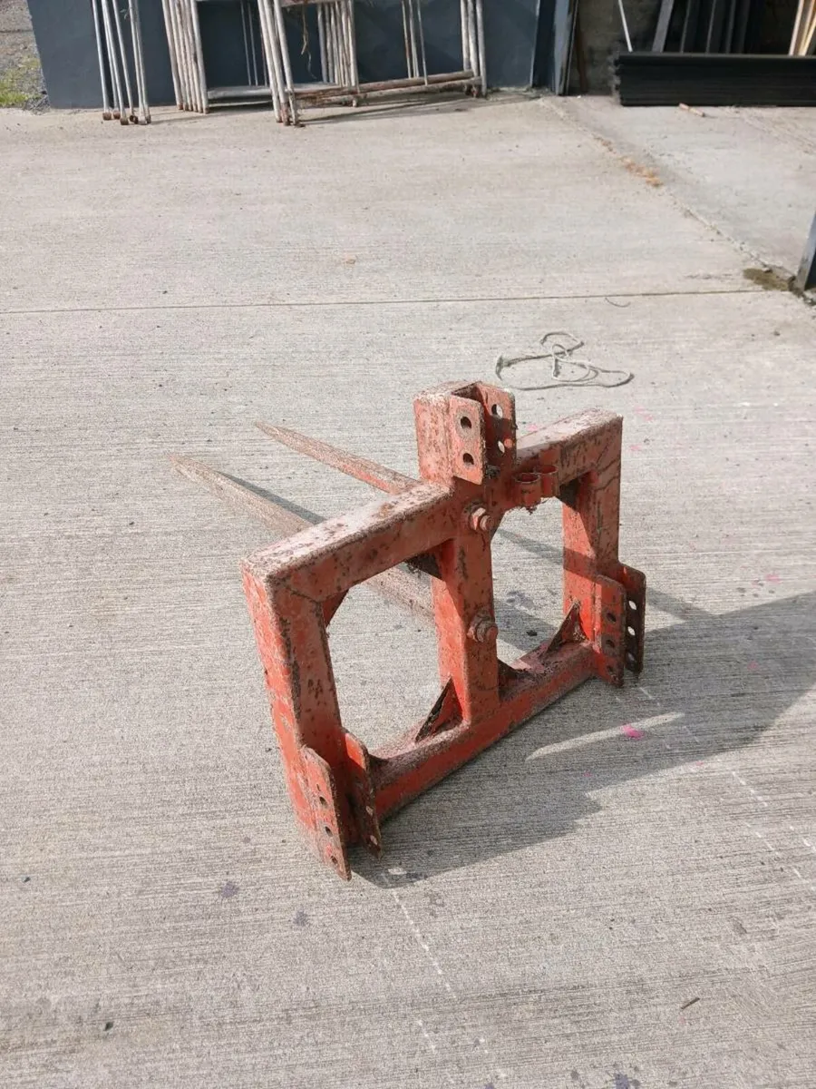 Silage bale splitter - Image 2