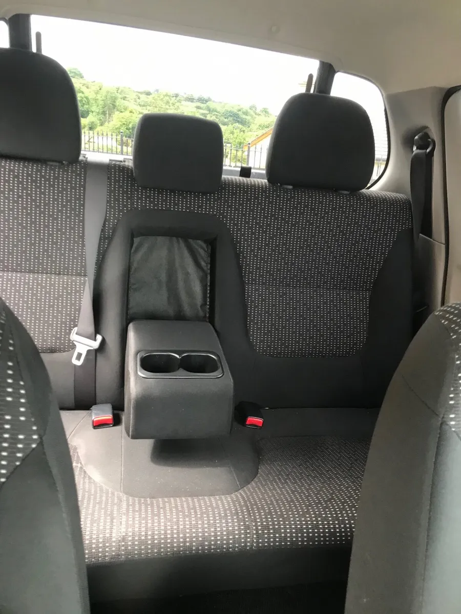 Mitsubishi L200 Trojan - Image 2