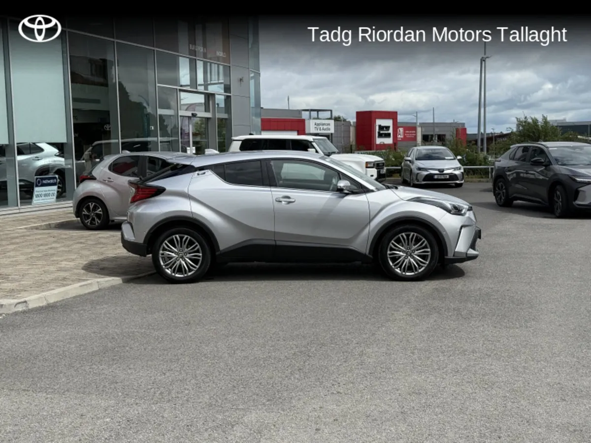 Toyota C-HR HYBRID SOL 4DR AUTO *** 1 OWNER FROM N - Image 3