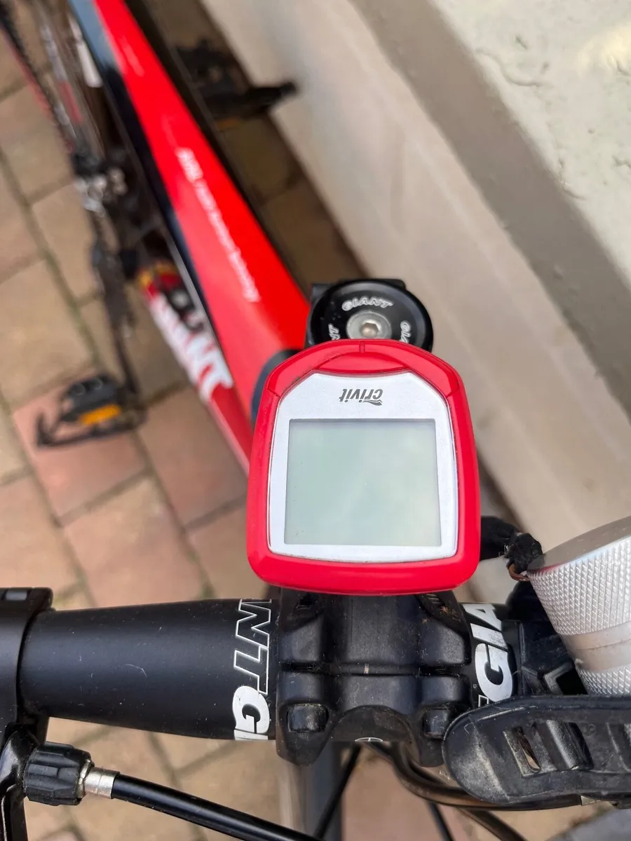 GIANT Avail Road Bike - Image 2
