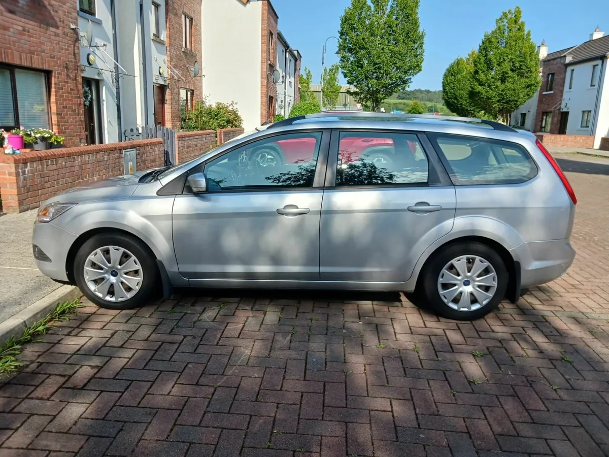 Ford Focus 2008 - Image 2