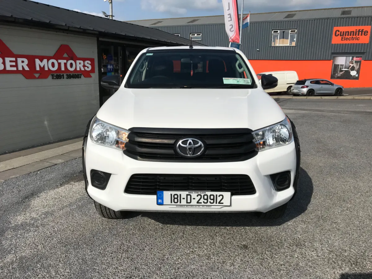 2018 Toyota Hilux CrewCab Manual - Image 2