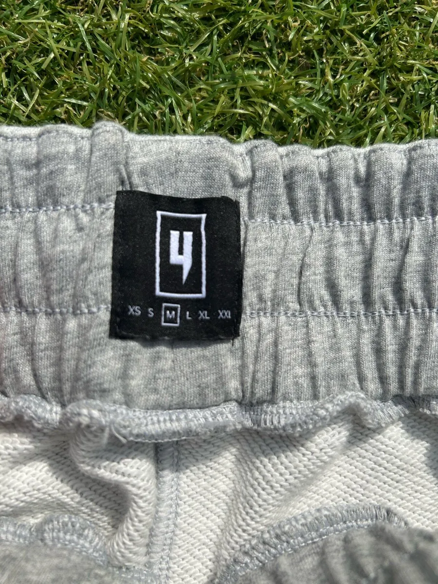 Yelir Tracksuit - Image 4