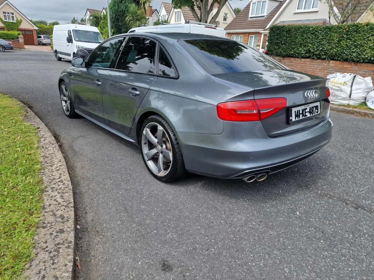 Audi A4 2014 Sline Black Edition - Image 4