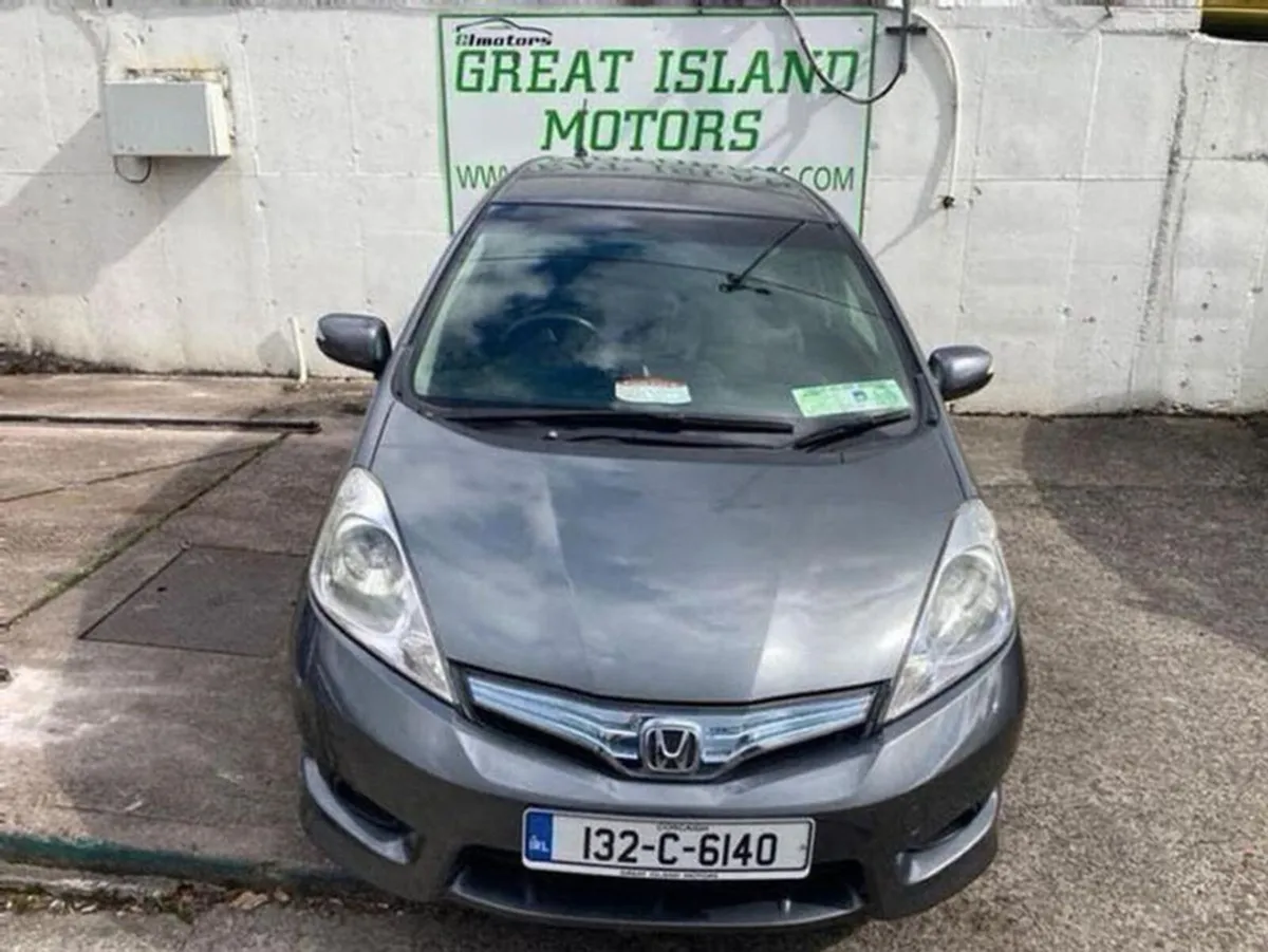 Honda Shuttle 1.3 HYBRID PETROL AUTOMATIC - Image 2