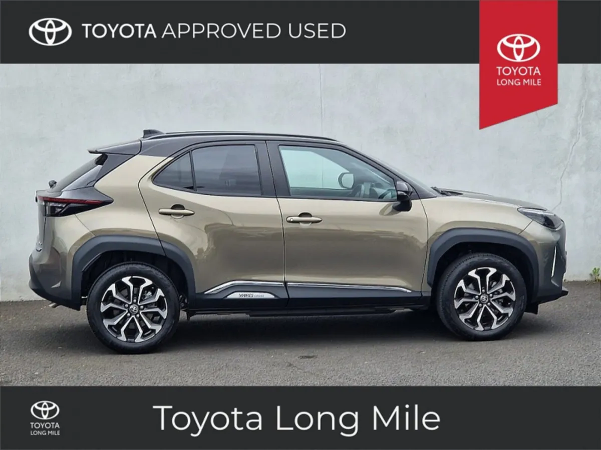 Toyota Yaris Cross 1.5 Hybrid Luna Sport Bi-Tone 5 - Image 4