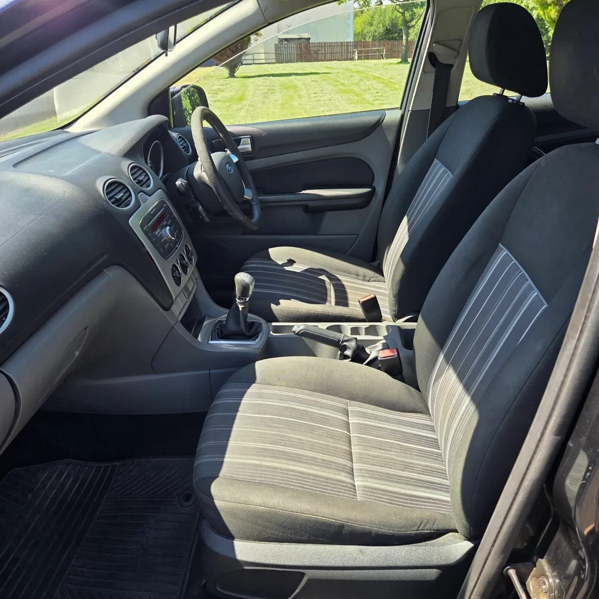Ford Focus 2010 - Image 4