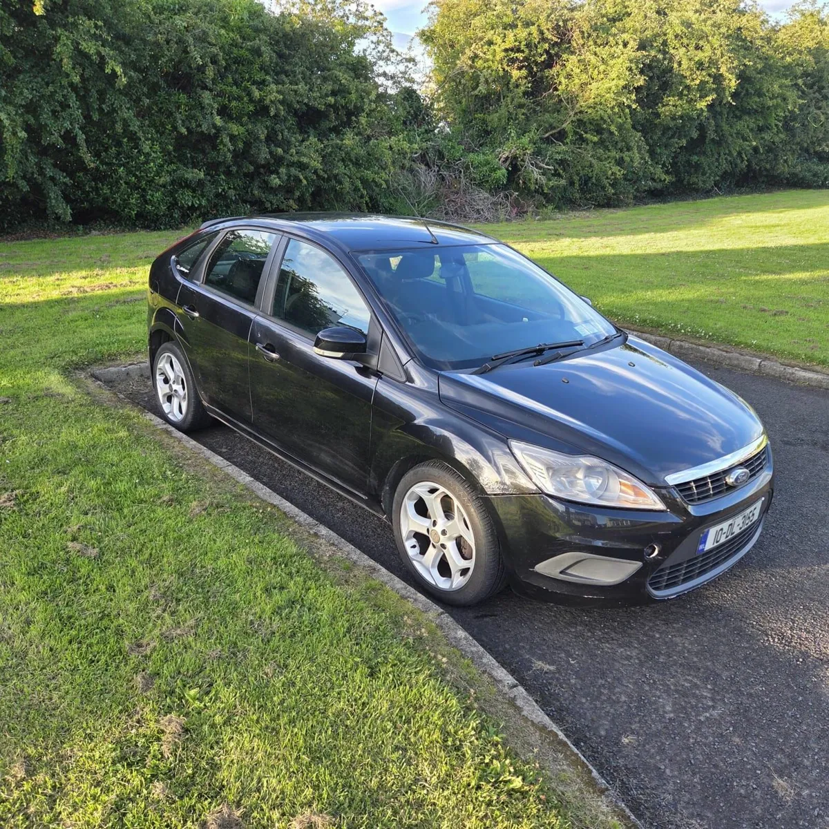 Ford Focus 2010 - Image 2