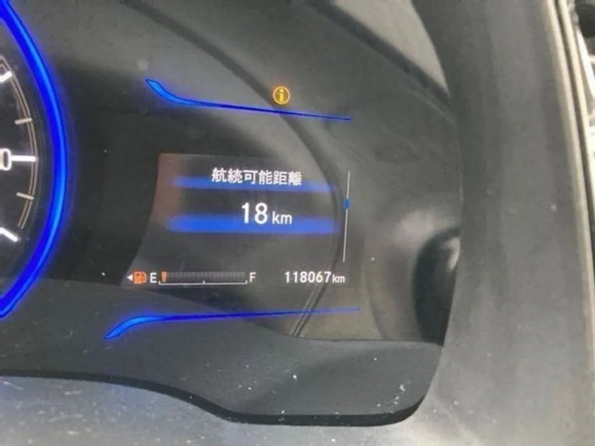 Honda Shuttle 1.5L MPV HYBRID PETROL AUTOMATIC - Image 3