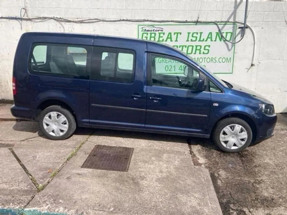Volkswagen Caddy Maxi Life 1.6 Highline MPV Diesel - Image 4