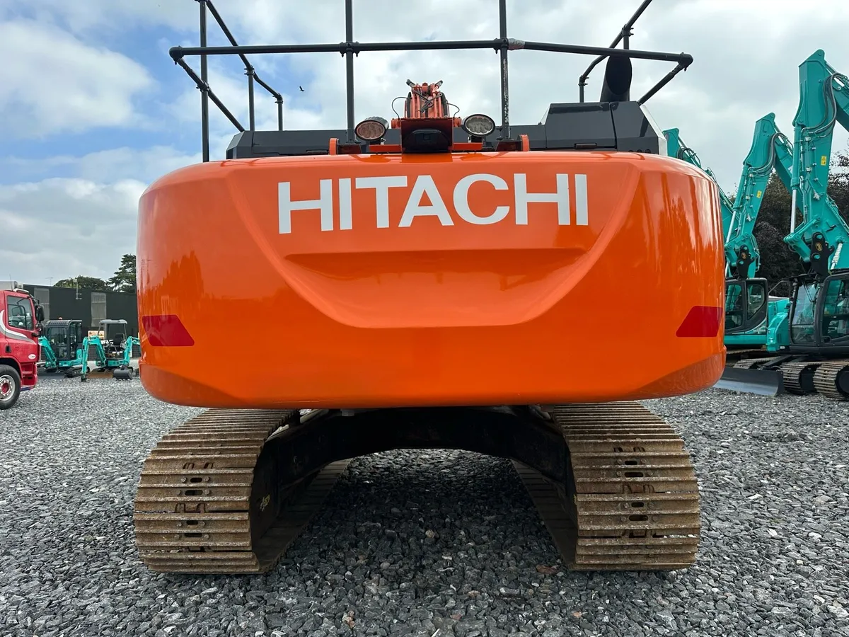 HITACHI ZX350LC-6 - Image 4
