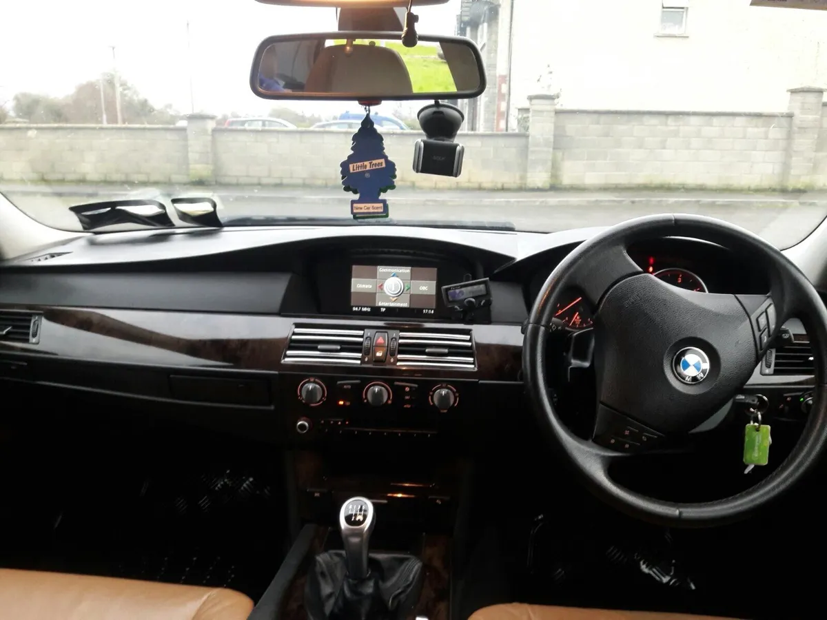 BMW 5-Series Diesel 2L Black - Image 3