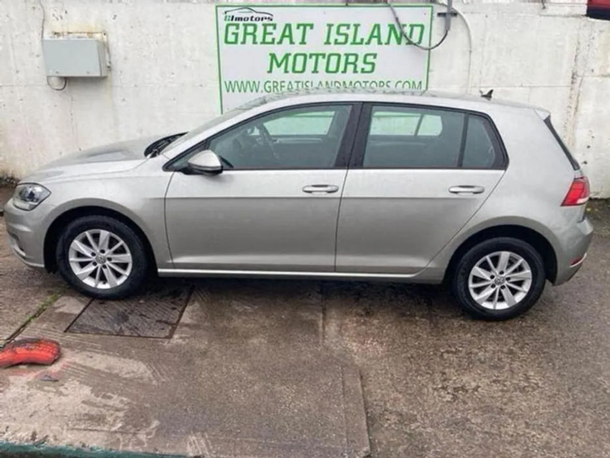 Volkswagen Golf 1.6 Trendline Hatchback Diesel Man - Image 4