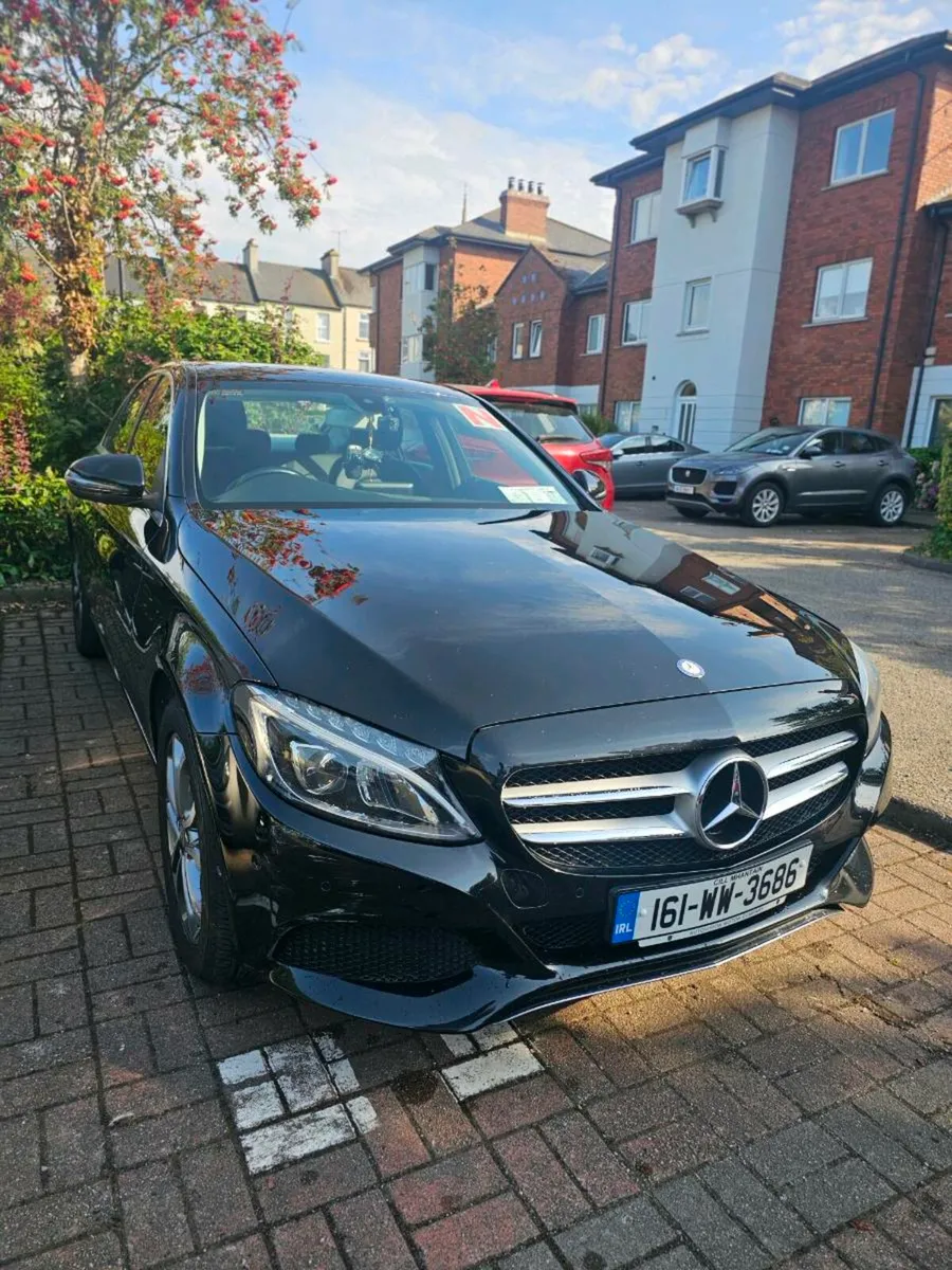 Mercedes Benz C 350e 2016 Plug-in Hybrid - Image 3