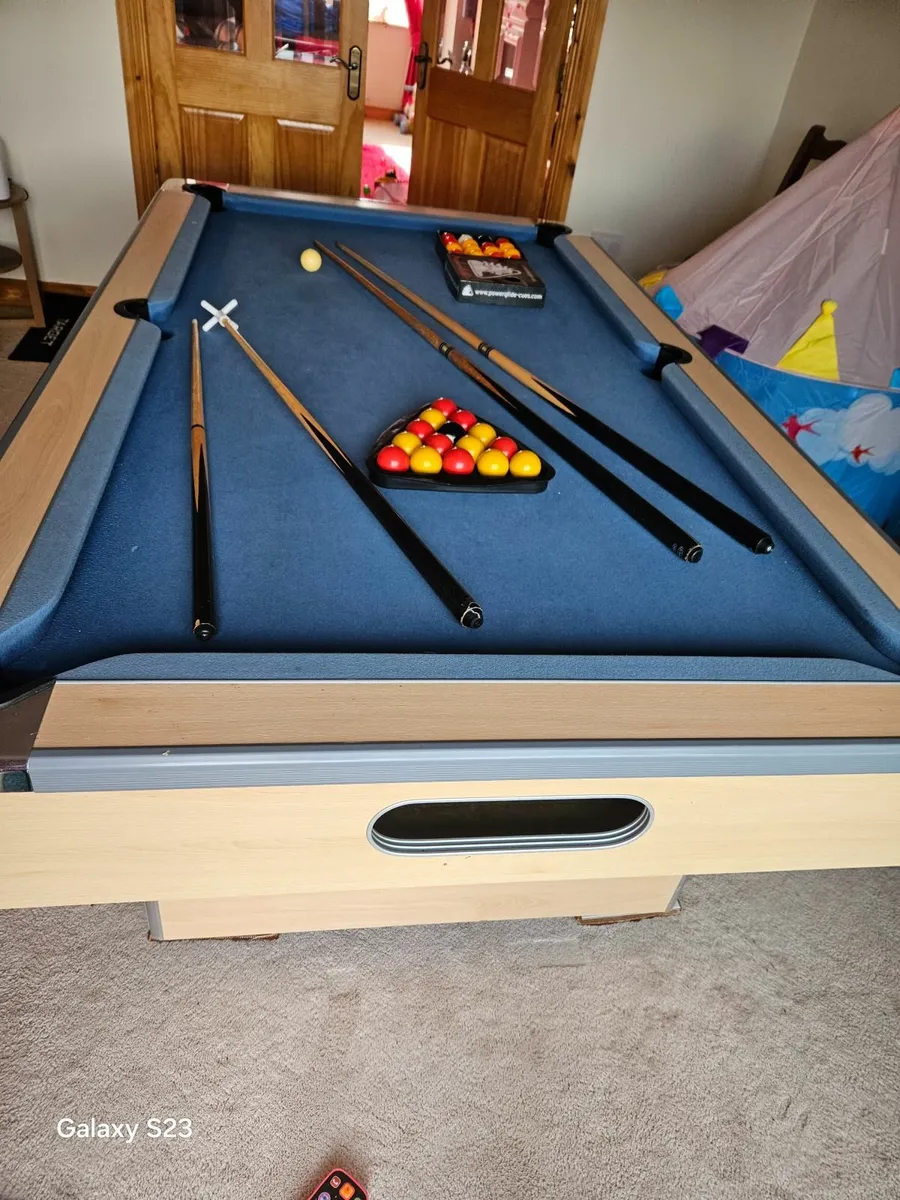 Pool table - Image 2