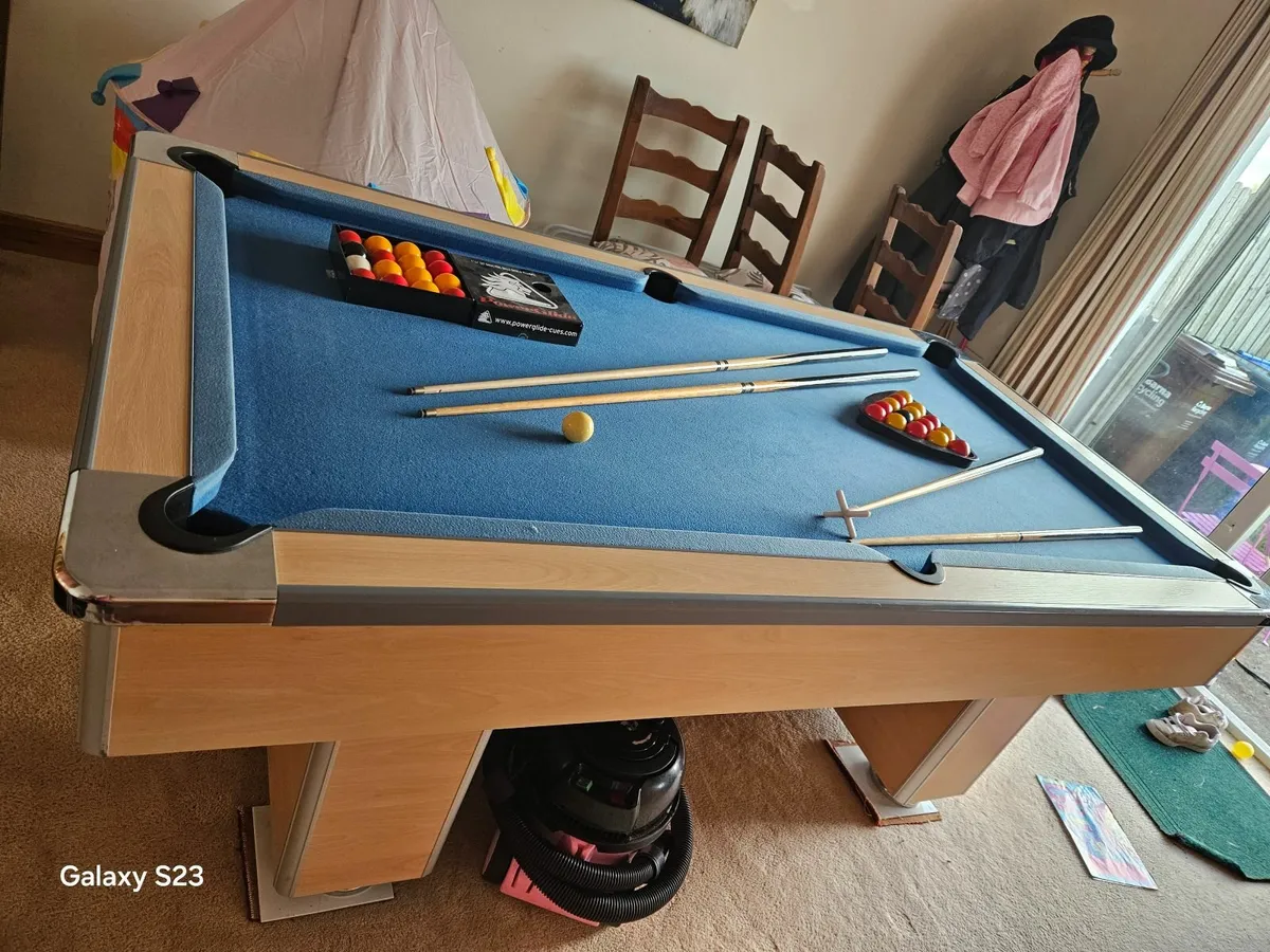 Pool table - Image 4