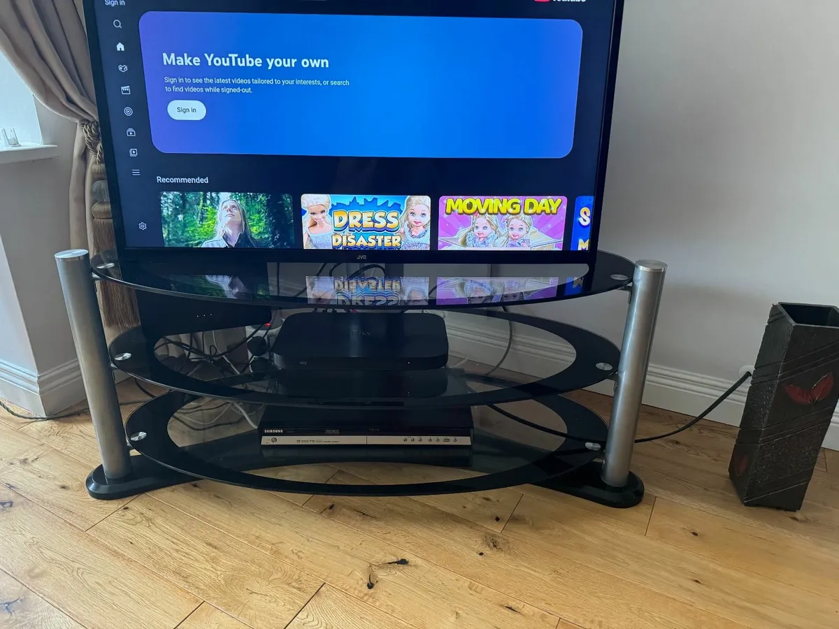 Glass Tv stand - Image 2