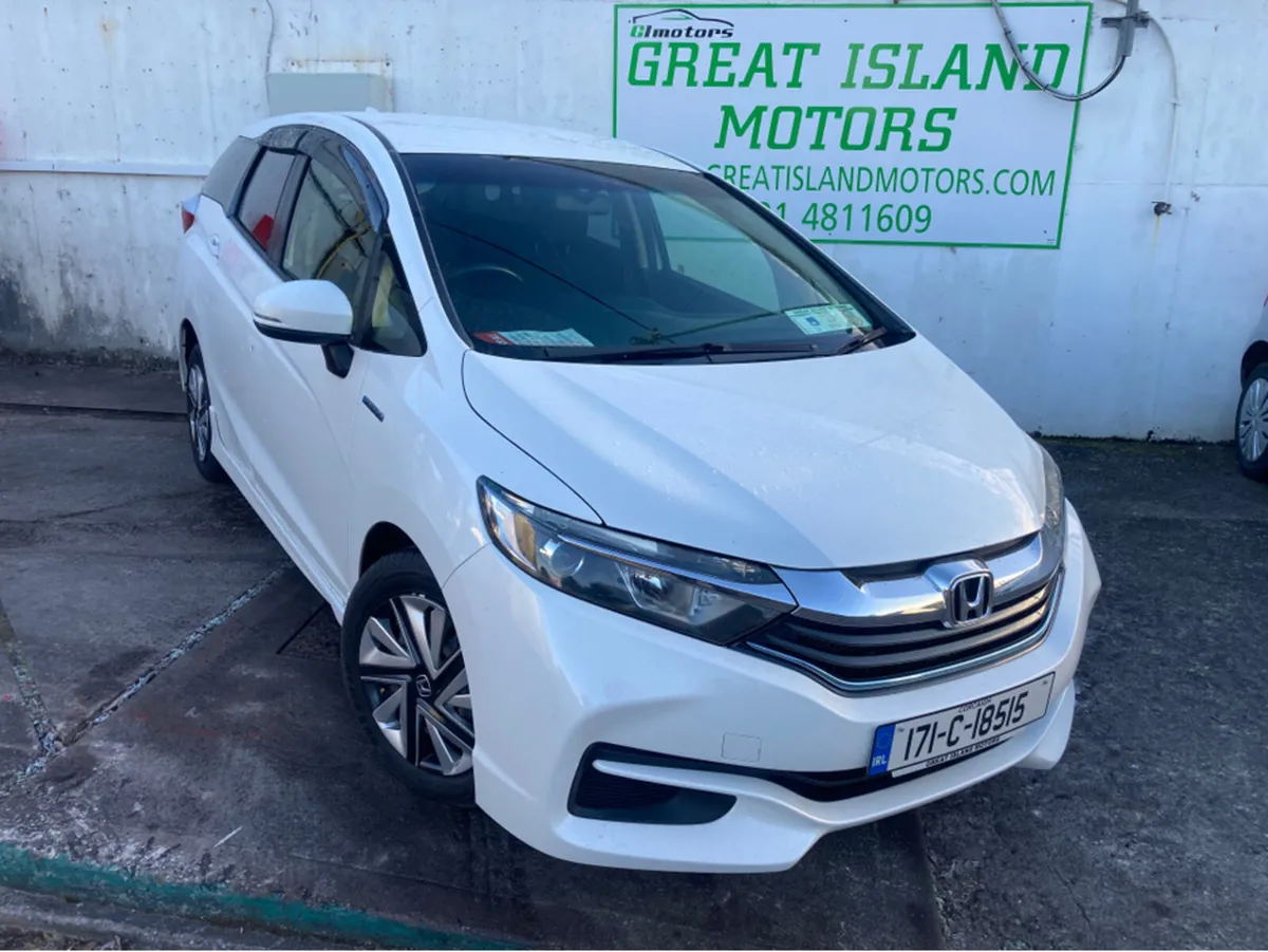 Honda Shuttle 1.5L MPV HYBRID PETROL AUTOMATIC - Image 1