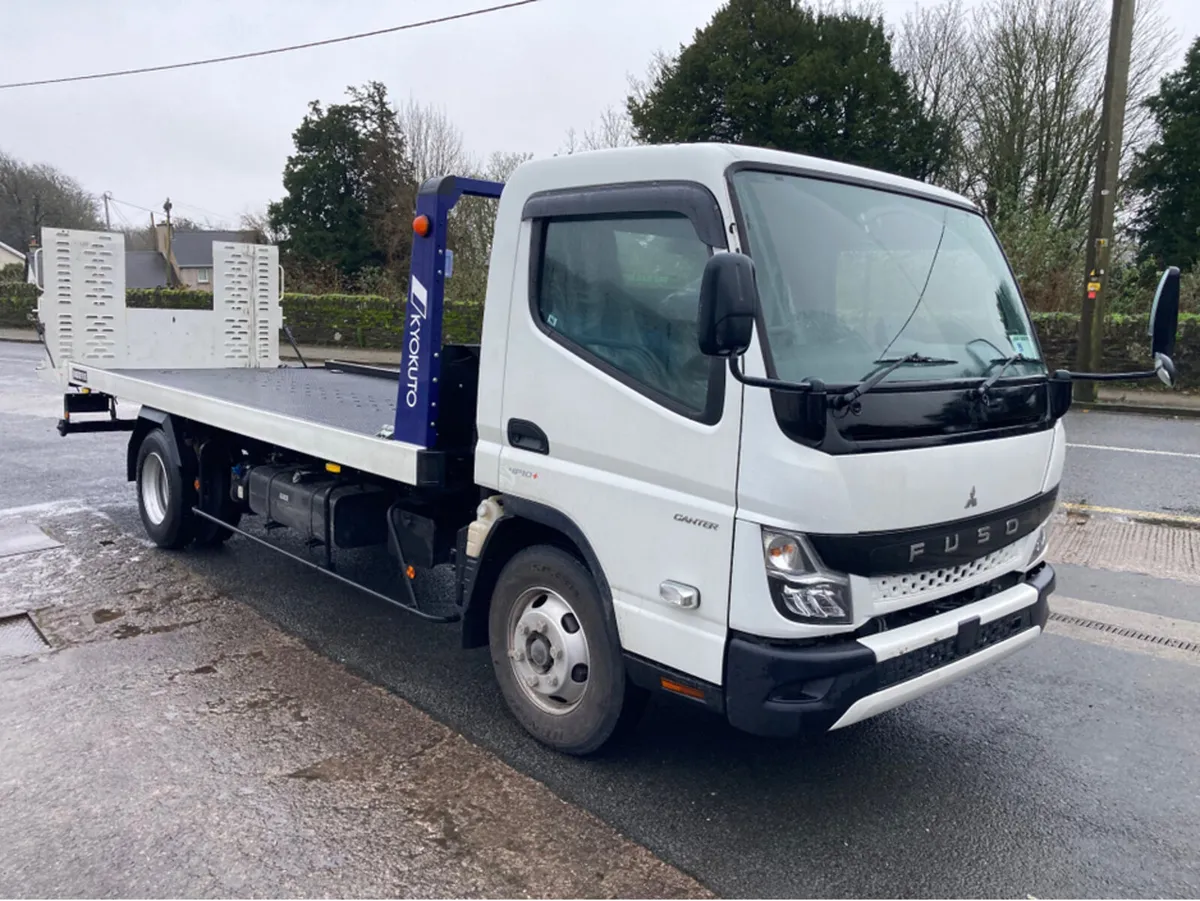 Mitsubishi Canter FUSO 3.0D RECOVERY TRUCK TILT AN - Image 1