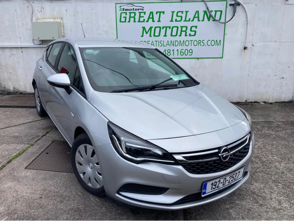 Opel Astra E 1.0T 105PS 5DR - Image 1