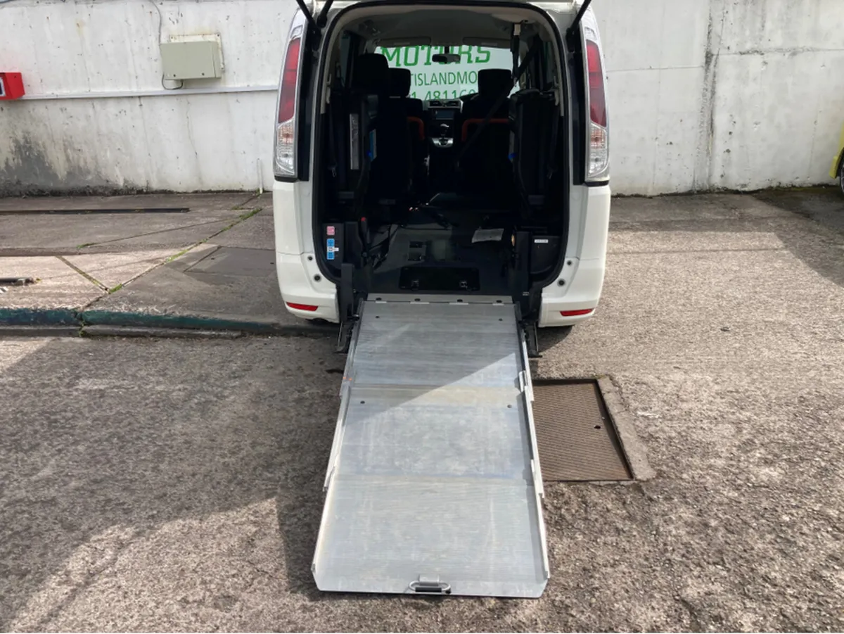 Nissan Serena Wheelchair Accessible, 2.0 PETROL AU - Image 2