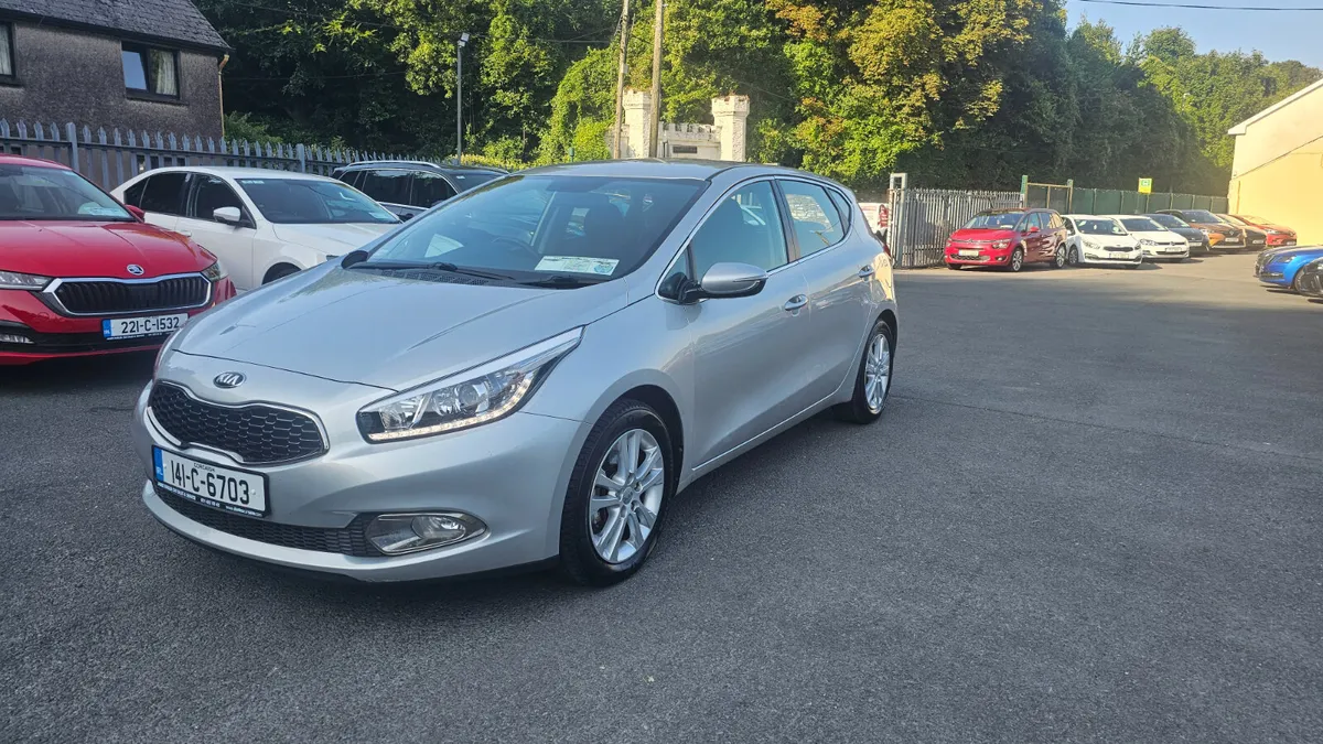 Kia Ceed 2014 EX 1.6 CRDI ONLY 105000KMS - Image 2
