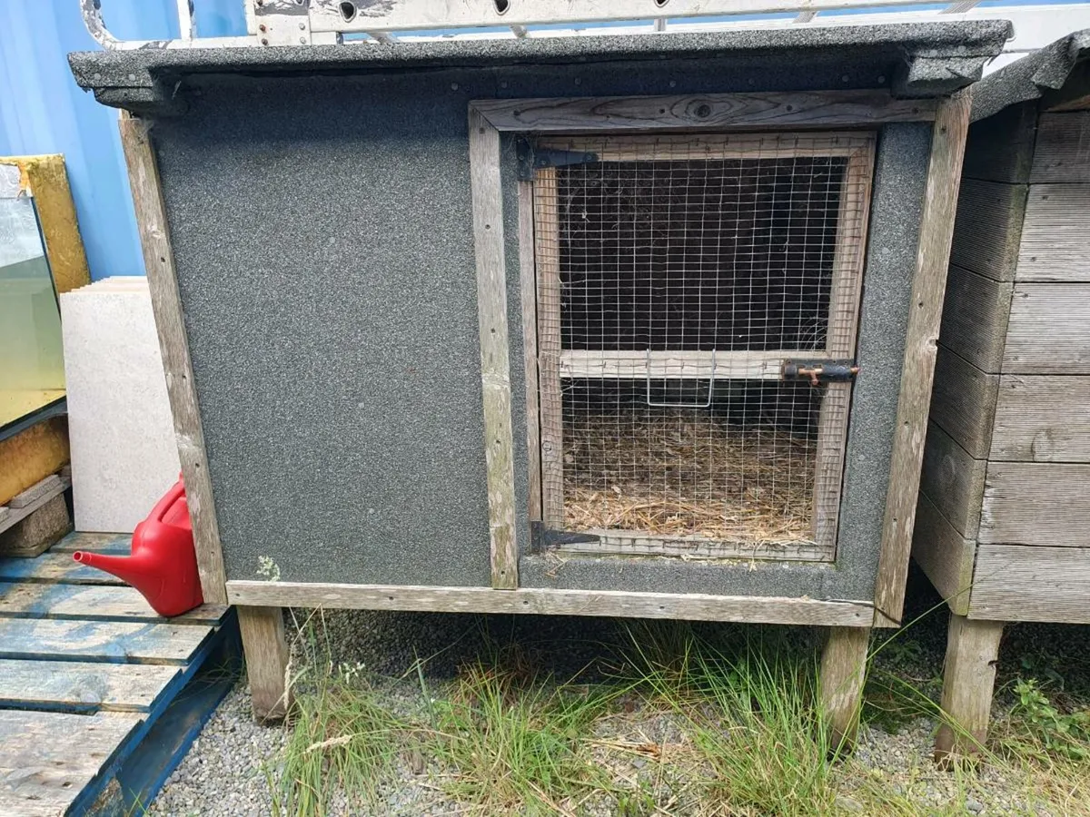 Hutches - Image 3