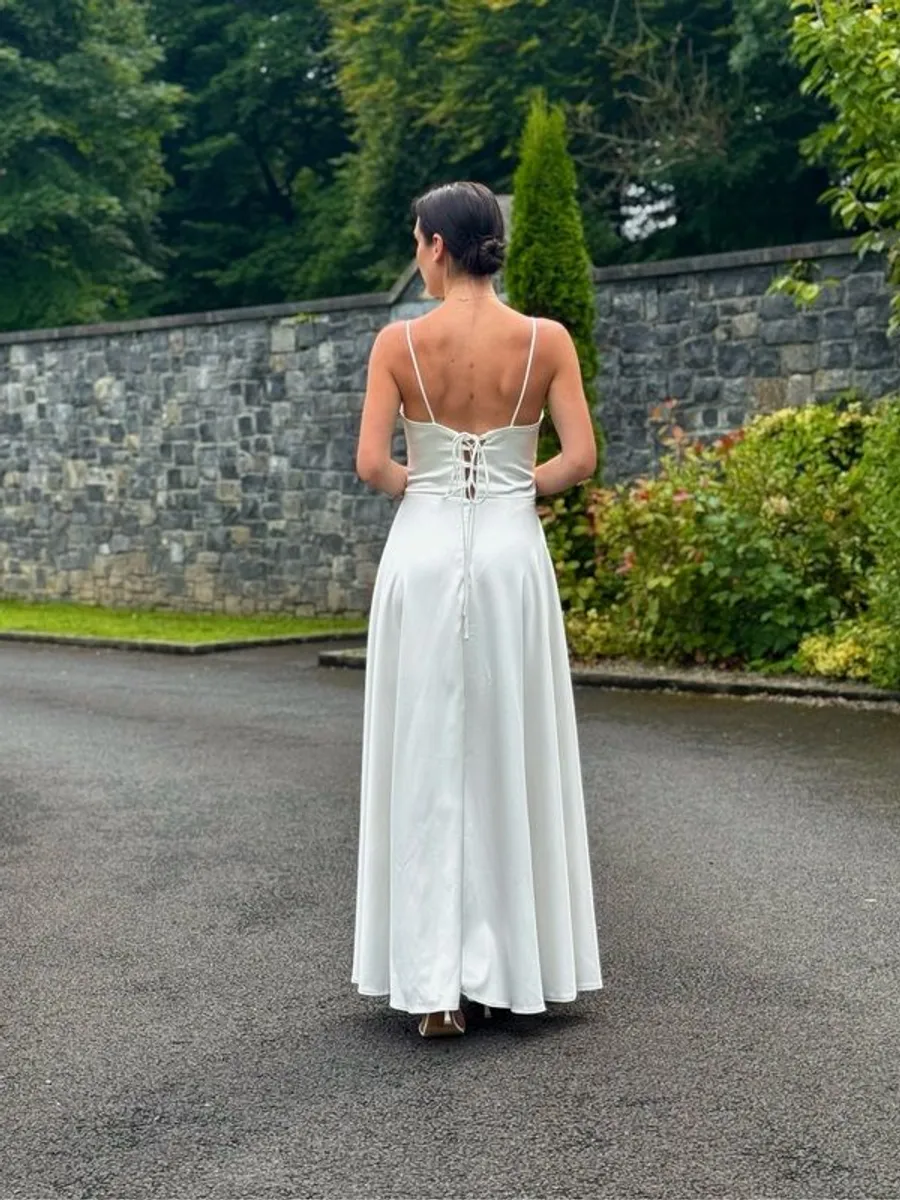 Wedding dress - Image 4