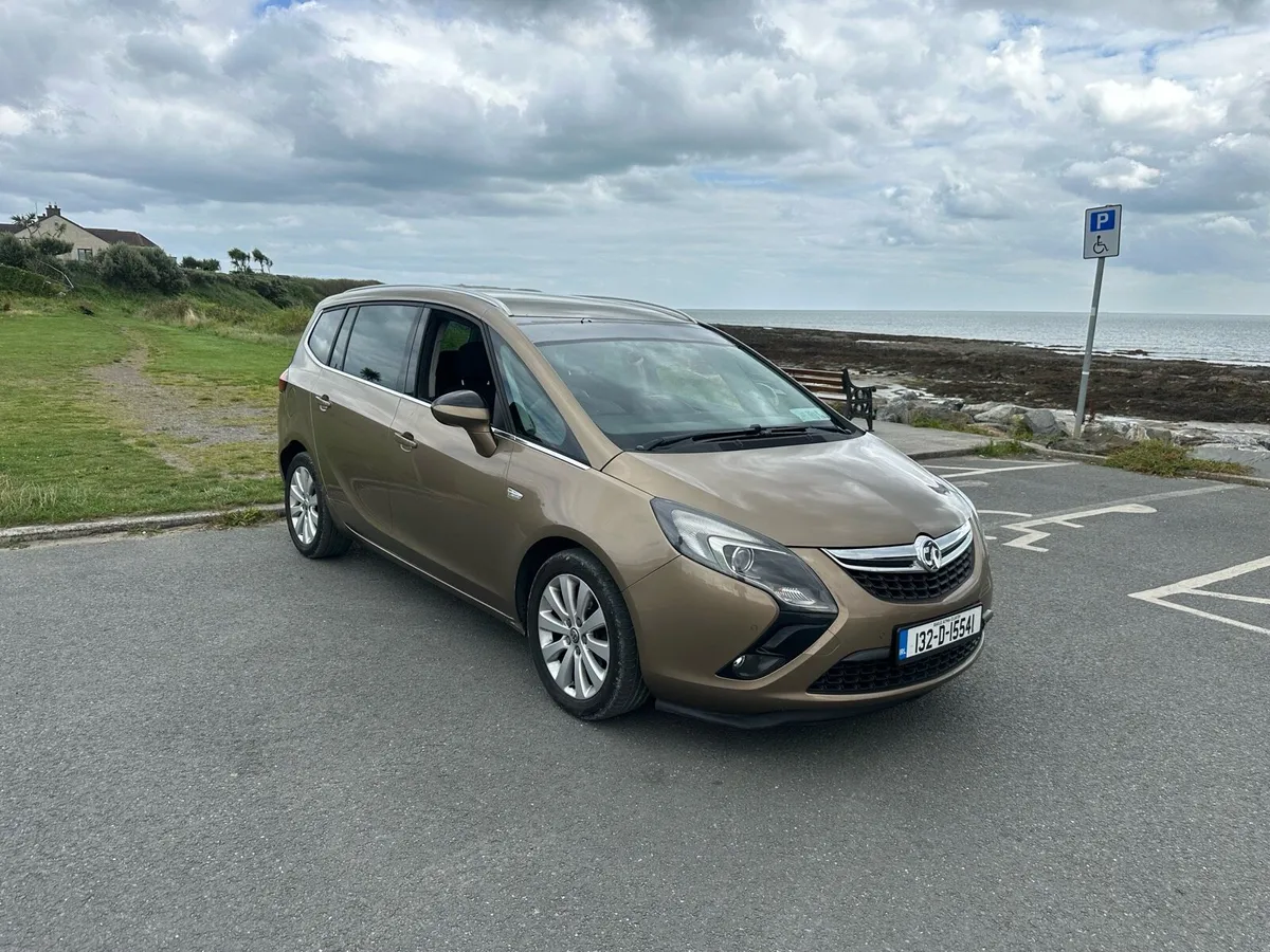 Zafira c low milage - Image 1