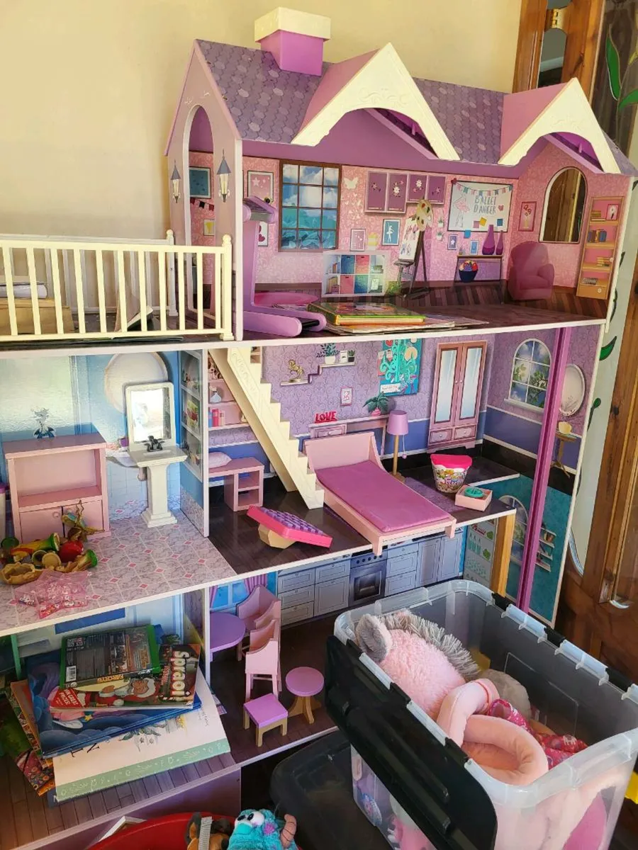 Dolls House - Image 4