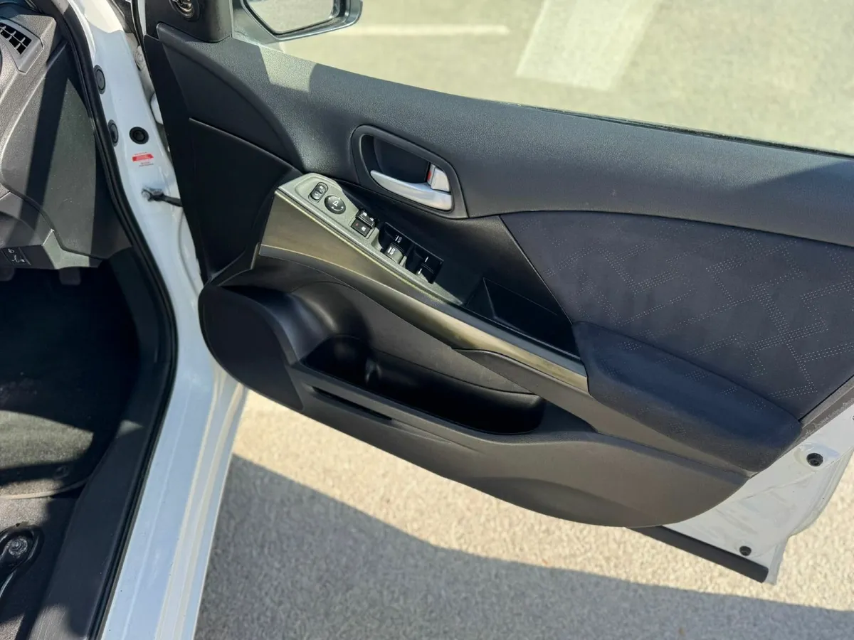 Honda Civic 2013 Sport  9th generation - Image 3