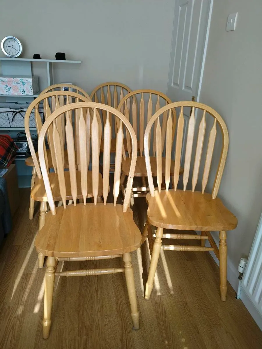 Dinning room chairs - Image 2