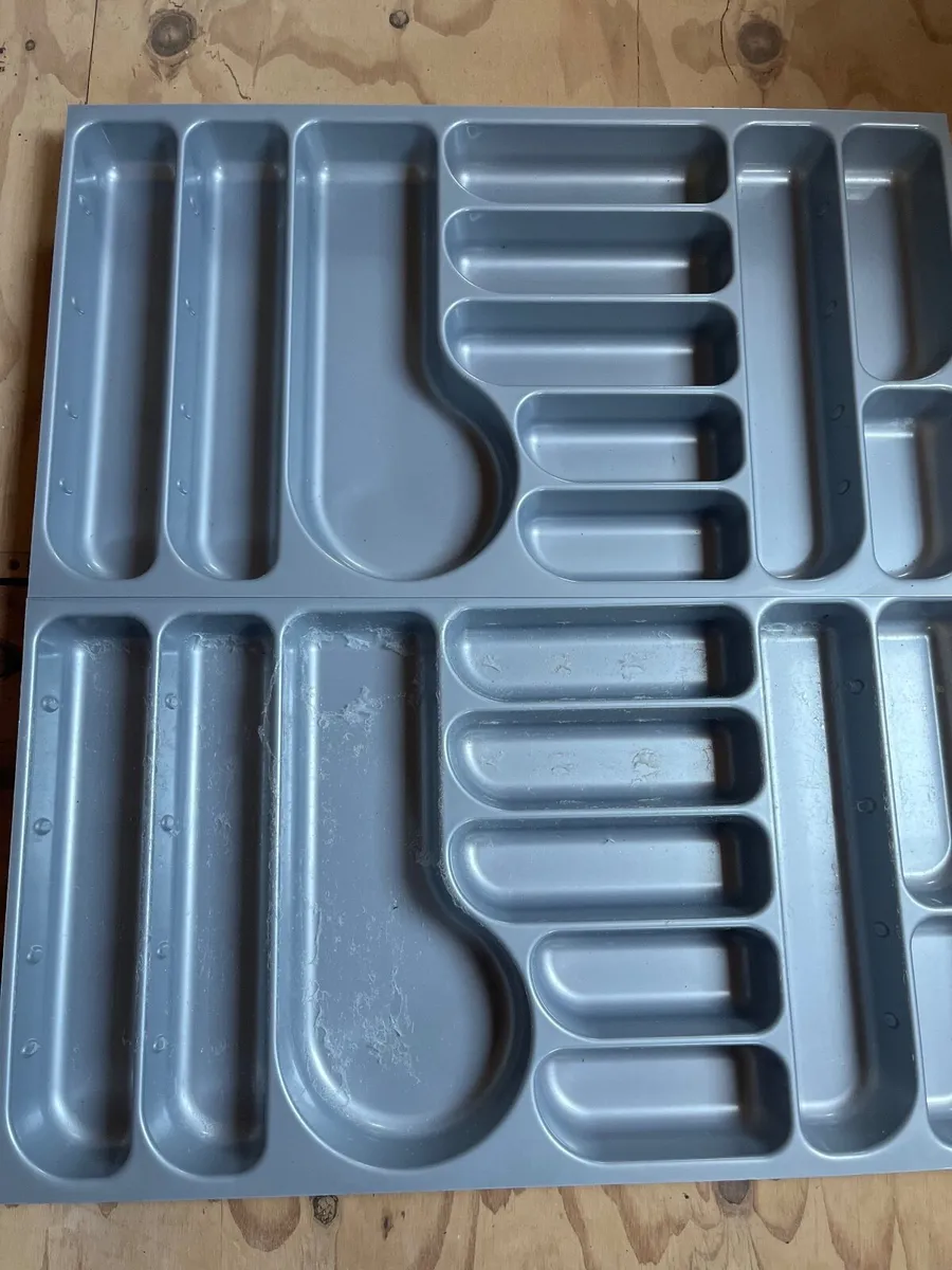 Cutlery holder - Image 1